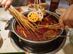 -钢管厂五区小郡肝串串香(蜀都万达店)