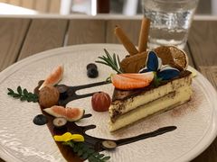 -Mark&Mars Restaurant