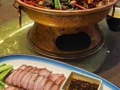 -老滇山寨•云南特色菜•地方菜•民族风情歌舞表演(金碧店)