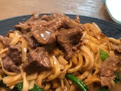 牛肉芥蓝炒粿条-唔止卤嘢·潮州府城菜(鹭江店)