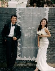 -雪中彩影婚纱摄影·微光艺术中心