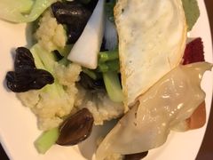 -杭州西湖湖滨银泰亚朵酒店