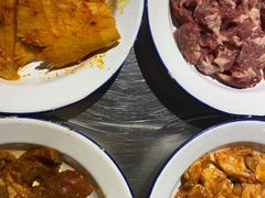 -马路牙子地桌烤肉(工体店)