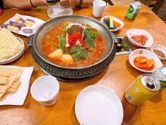 -喇喇排骨火锅·传统韩式脊骨汤(望京西园总店)
