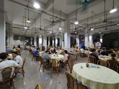 大堂-标记美食新鲜猪杂(兴南大道店)