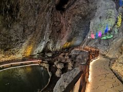 -巴马洞天福地景区