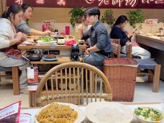-老牌坊云南鱼豆花火锅(哈西万达店)