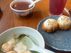 虾肉小馄饨-鑫震源·苏式大虾生煎(山塘街店)