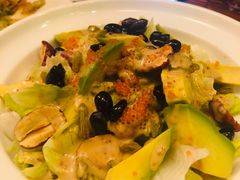 牛油果色拉-鳥炭·烧鸟YaKiToRi深夜食堂(陆家嘴店)