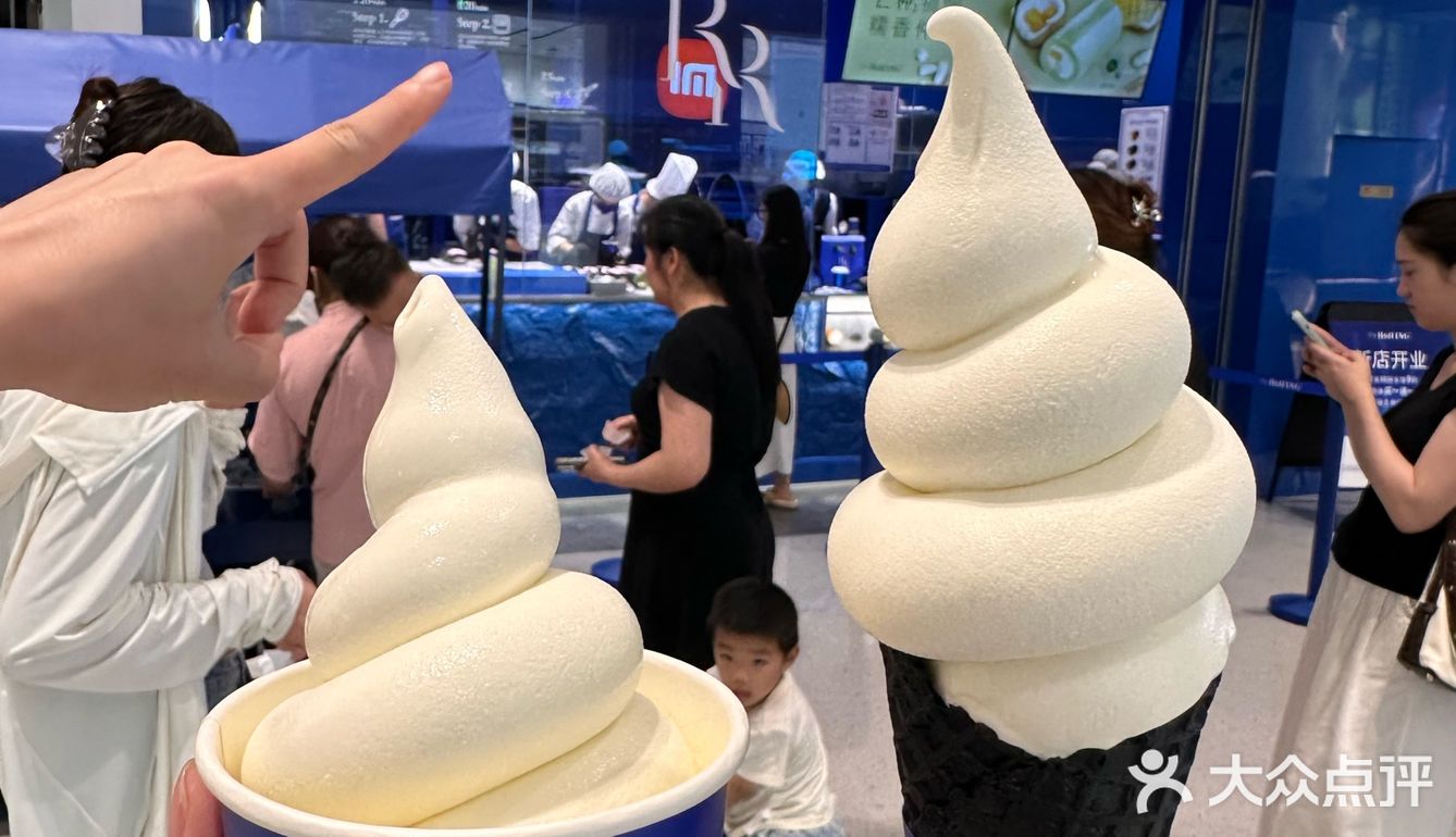 南昌新开的！！大悦城！！劳斯莱斯瑞士卷！！！