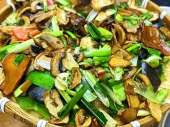 -云海肴·汽锅鸡·云南代表菜(天山百盛优客店)