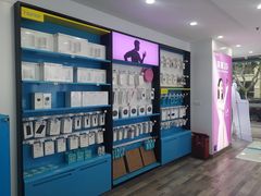 -荣耀授权专卖店(黄浦浙江中路店)