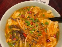 柳州螺蛳粉-粉家柳州螺蛳粉(杨宅路店)