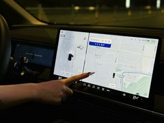 -小鹏汽车体验中心(苏州龙湖狮山天街店)