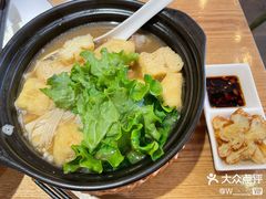 -峇峇娘马来西亚餐厅(望京SOHO店)