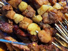 蒜瓣烤肉-老胖串店(山大路店)