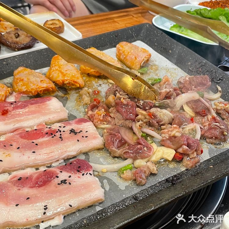 ‼️来成都一定要来建设路吃这家破摊烤肥牛！