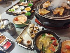 -围炉肉舍•炭烤活鳗•丹东海鲜烤肉(步行街店)