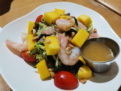 鲜柚芒果沙拉佐冰花酸梅酱-HELLO 27 意面·沙拉·帕尼尼