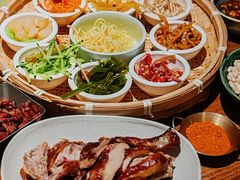 -包整·丝娃娃(一览甲秀楼风景店)