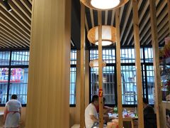 大堂-郑记•不夜城烧烤•龙虾•虾蟹(黄鹤楼店)