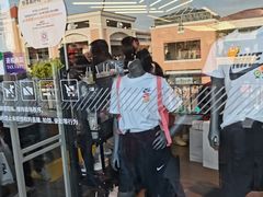 -NIKE上海青浦优选体验店