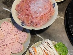 -渝大狮毛肚老火锅(遂宁万达店)