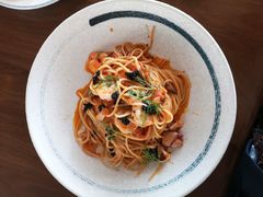 意大利面伴虾鱿鱼番茄橄榄-FISH&POTATO Cō(地中海美食 万象城店)