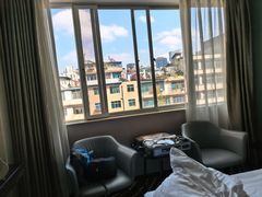 -昆明朗威酒店(昆明站火车站双桥夜市风情街店)