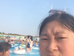 -热带风暴水上乐园(新镇路)