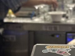 -瑞虹新天地月亮湾