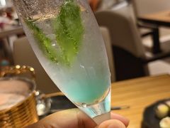 -亚特兰蒂斯-番红花海鲜自助餐厅·鲜活海鲜·小火锅