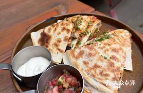 Mexican Beef Crispy Quesadillas