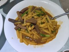 土豆条炖海肠-品味居·首店·大连鲜活海鲜大连菜(东港店)