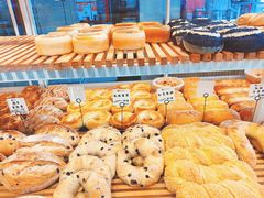 -焙丽拾光(麦凯乐直营店)