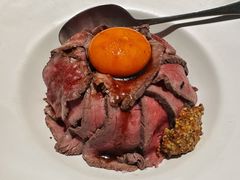 英国风烤肉盖饭-炼火烤肉店