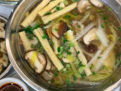 -福屿鲜捞小吃·捞化(福屿总店)