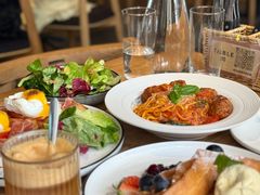 -Common Table · Brunch & Coffee