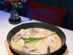 斗鲳-岁粤Moon·湖景餐厅(月光码头店)