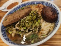 -沪西老弄堂面馆(定西路店)