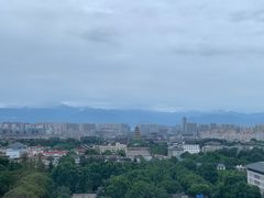 -西安大雁塔科技大学地铁站亚朵酒店