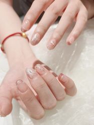 -丽心自助美甲美睫