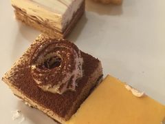 -东方红海鲜百汇(国际大厦店)