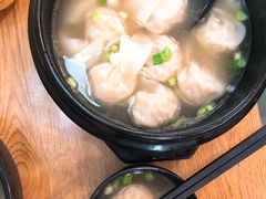 虾皇云吞-满宝馄饨(房产大厦店)