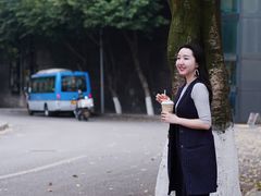 -喧闹·东方大气茶(鹅岭二厂店)