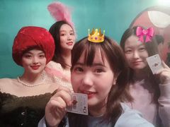 -爱丽丝冒险奇遇记