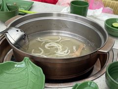 -润园四季椰子鸡火锅(海上世界店)