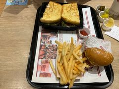 -The Habit Burger Grill 哈比特汉堡(爱琴海店)