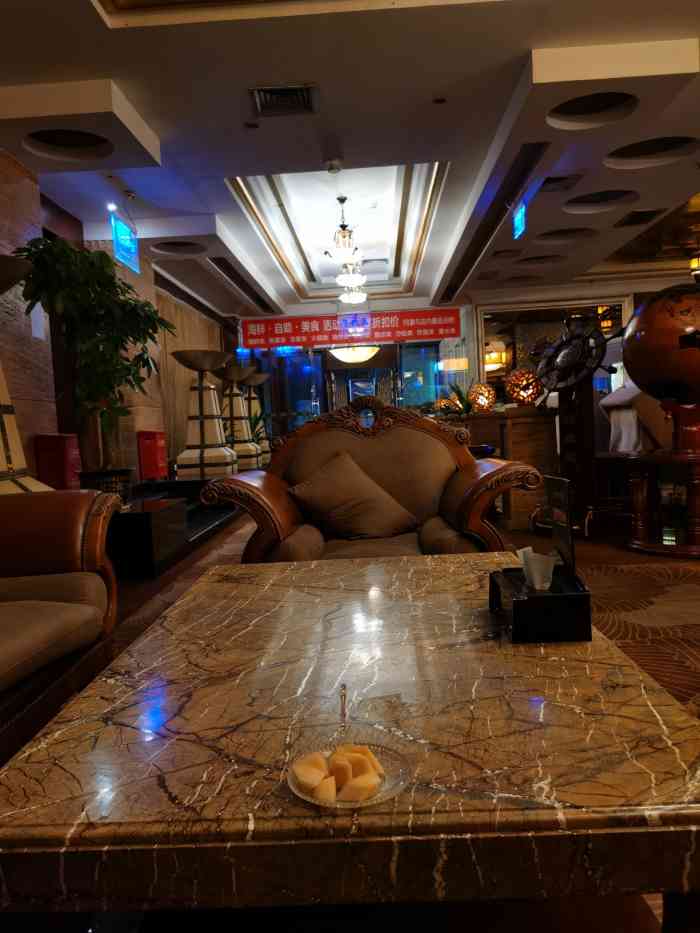 东方雅典酒店水疗美食汇-"离家近经常去,不乱收费还不错,.