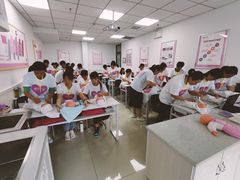 -爱月宝月嫂·育儿嫂